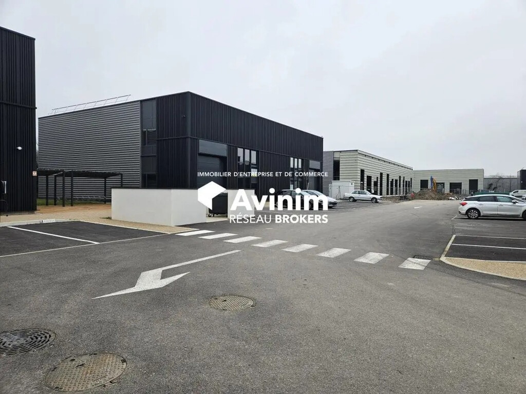 Vente Local d'activités 225 m² - Photo 1
