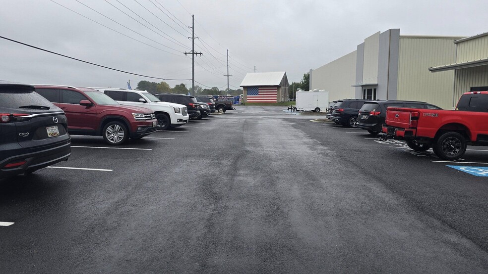 16 Acre Sport Plex Campus portfolio of 4 properties for sale on LoopNet.co.uk - Building Photo - Image 3 of 21