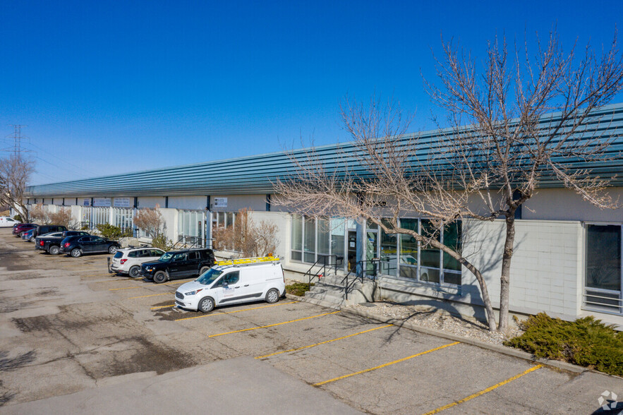 4006-4030 4th St SE, Calgary, AB for rent - Building Photo - Image 2 of 5