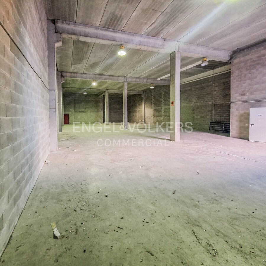 Sant Feliu de Llobregat, BAR 08980 - Unit 5 -  - Interior Photo - Image 1 of 18