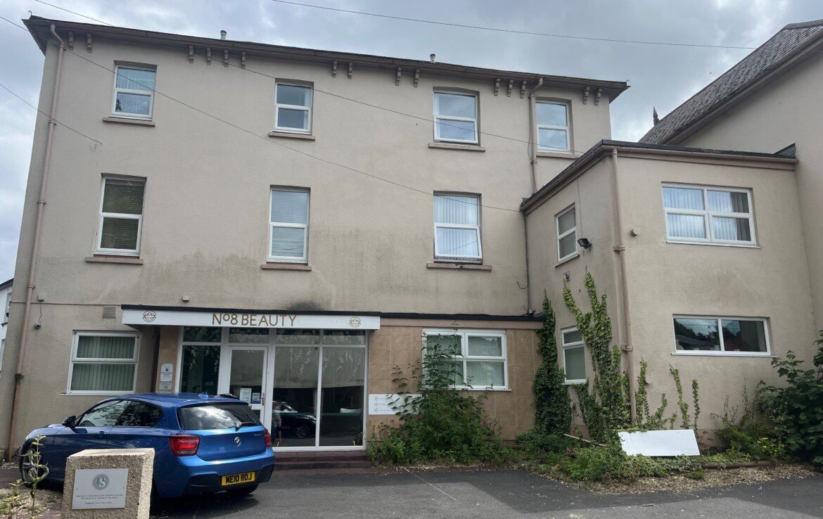 8 Clytha Park Rd, Newport to rent Building Photo- Image 1 of 2