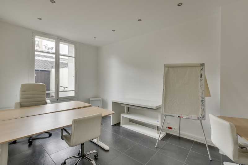 Office in Boulogne-Billancourt for sale - Interior Photo - Image 2 of 14