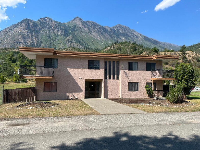 1131-1151 Murray St, Lillooet, BC for sale - Building Photo - Image 2 of 13