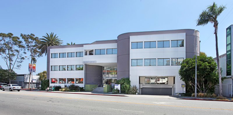 12304 Santa Monica Blvd, Los Angeles, CA for rent - Building Photo - Image 2 of 10