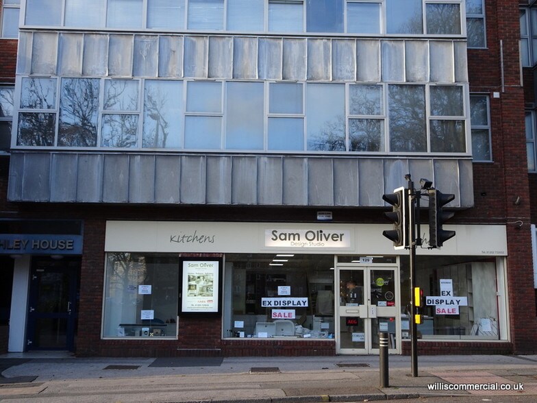 129 Commercial Rd, Poole for sale - Primary Photo - Image 1 of 1