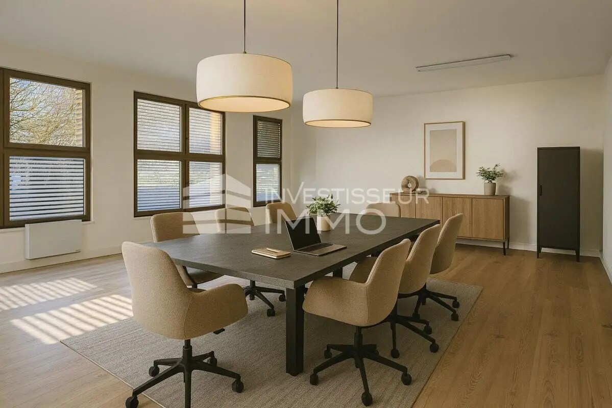 Office in Torcy to rent Interior Photo- Image 1 of 5