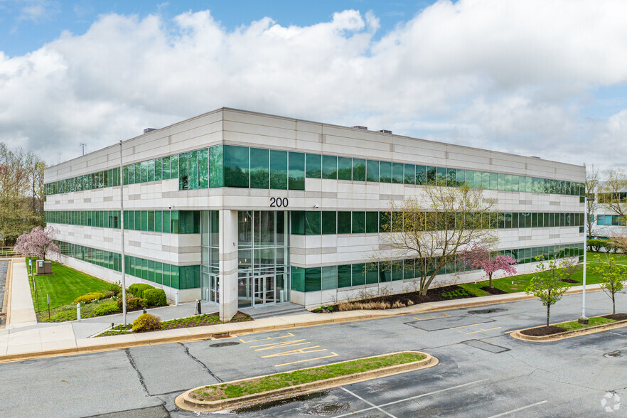 200 Commerce Dr, Newark, DE for rent - Building Photo - Image 1 of 5