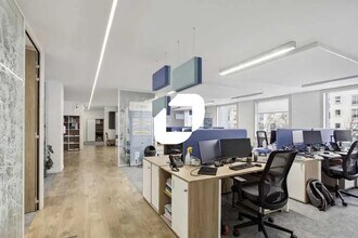 11-19 Rue De La Vanne, Montrouge to rent Interior Photo- Image 2 of 14