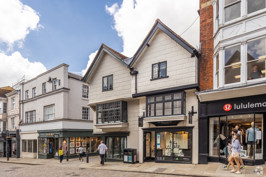 123 High St, Guildford to rent - Building Photo - Image 3 of 3