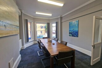 High St, Hartley Wintney for rent Interior Photo- Image 2 of 4