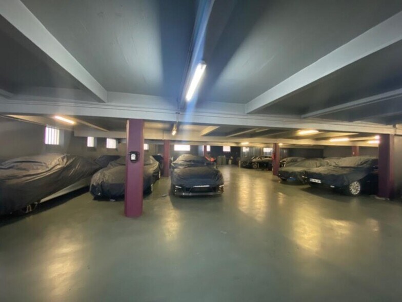 Light Industrial in Lyon for sale - Building Photo - Image 2 of 6