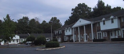 1901 N Olden Ave, Ewing, NJ for rent Building Photo- Image 1 of 6