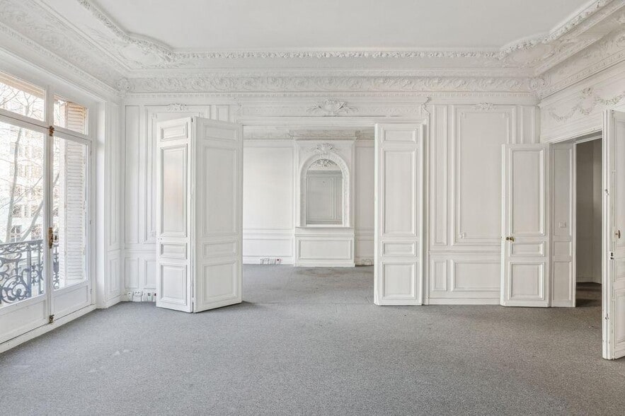 Office in Paris for sale - Interior Photo - Image 1 of 23