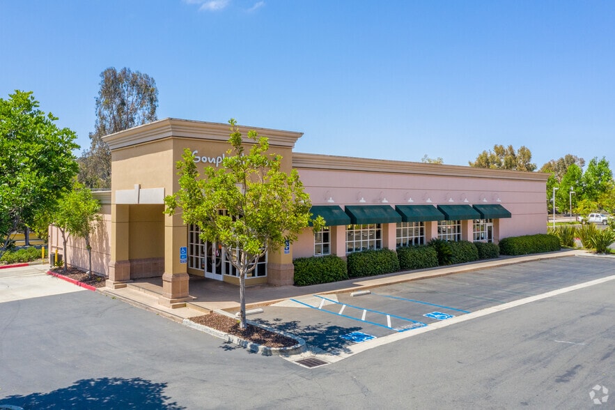 3804-3890 Valley Centre Dr, San Diego, CA for rent - Building Photo - Image 1 of 11