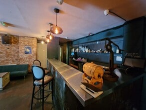 Hackney Rd, London to rent Interior Photo- Image 2 of 7