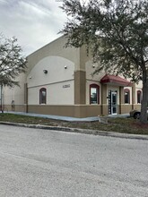 8290-8304 Consumer Ct, Sarasota, FL for sale Building Photo- Image 1 of 6