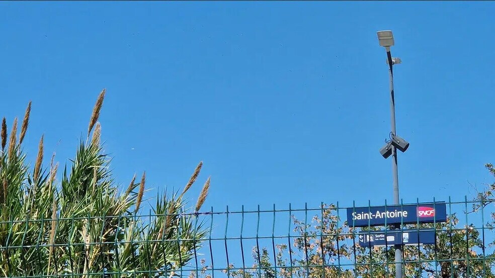 Retail in Marseille for sale - Building Photo - Image 1 of 5