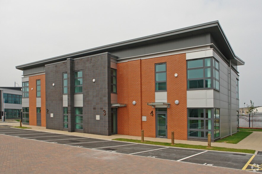 24 Derby Rd, Liverpool to rent - Building Photo - Image 2 of 13