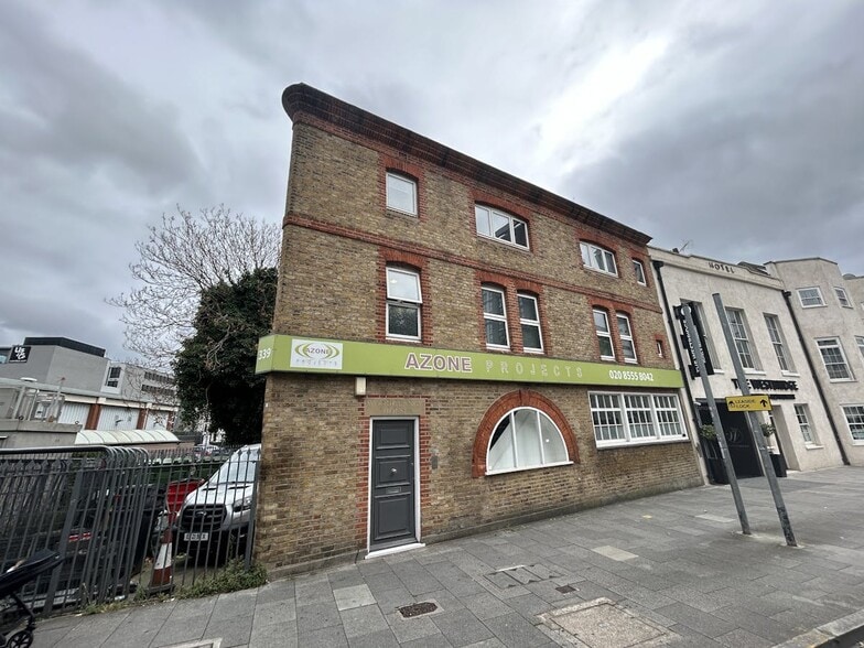 339 High St, London to rent - Building Photo - Image 1 of 9