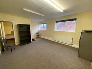 621-629 Liverpool Rd, Manchester to rent Interior Photo- Image 1 of 3