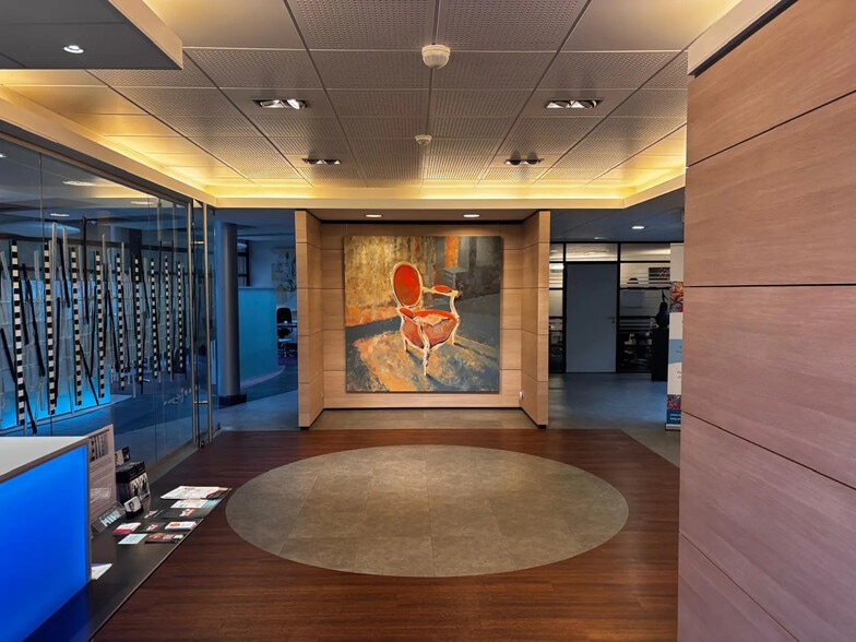 9 Rue Delesalle, La Madeleine for sale - Building Photo - Image 3 of 8