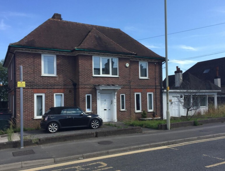 171 Beaver Rd, Ashford, TN23 7SG UK