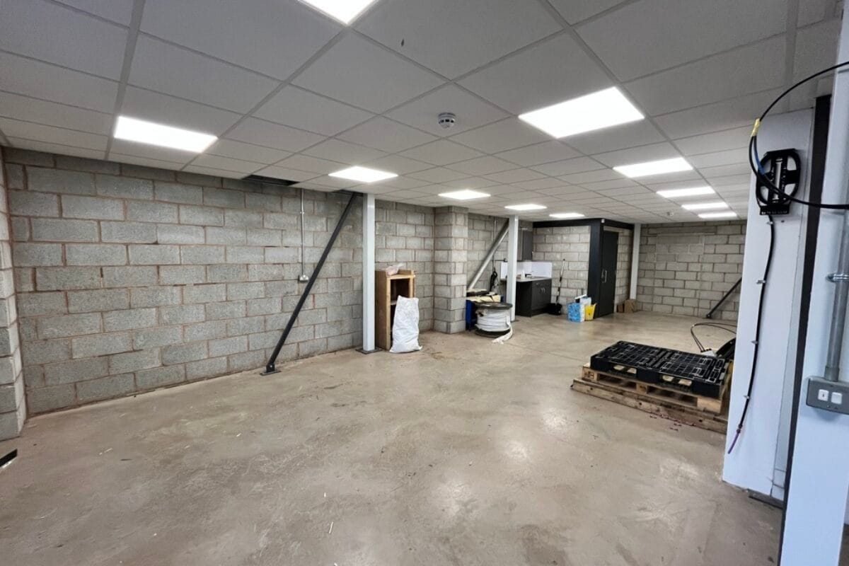 Four Cross Ave, Willand to rent Interior Photo- Image 1 of 5