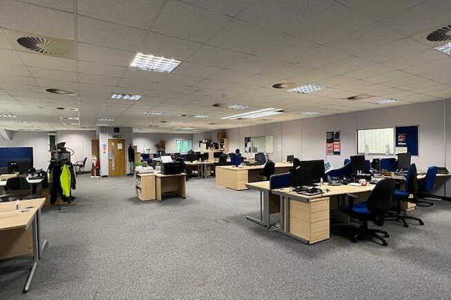 Burrough Ct, Burrough On The Hill to rent Interior Photo- Image 1 of 4