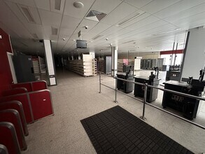 1A Vicar Ln, Chesterfield to rent Interior Photo- Image 2 of 4