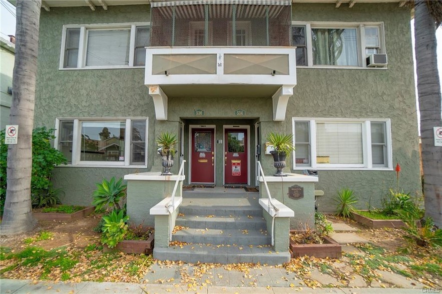 534 Cherry Ave, Long Beach 90802 UK