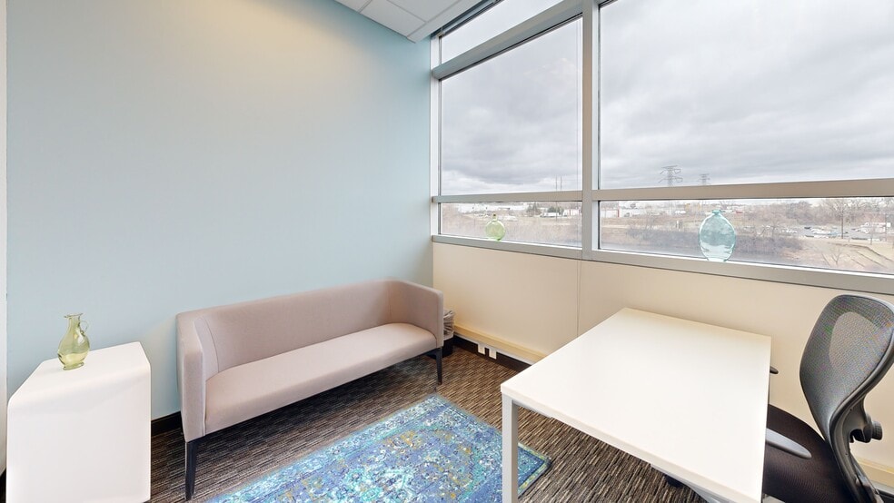 2355 Highway 36 W, Roseville, MN to rent - Matterport 3D Scan - Image 3 of 44