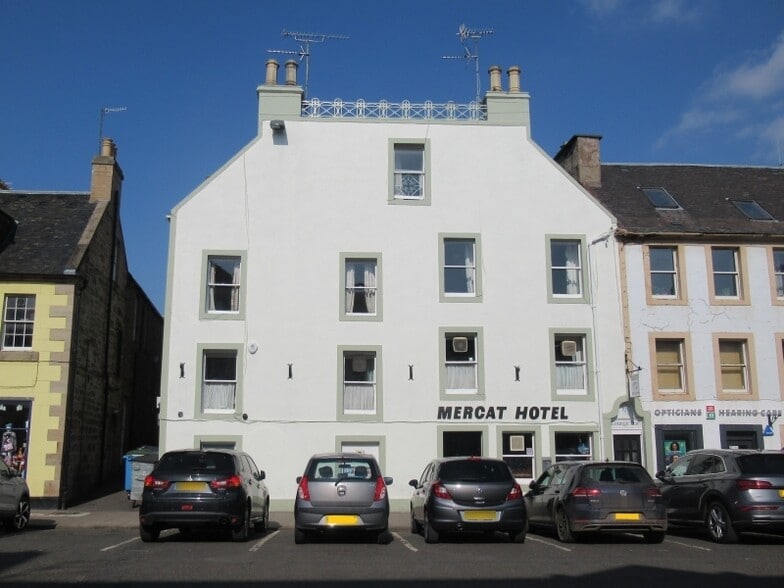 73-74 High St, Haddington for sale - Primary Photo - Image 1 of 1