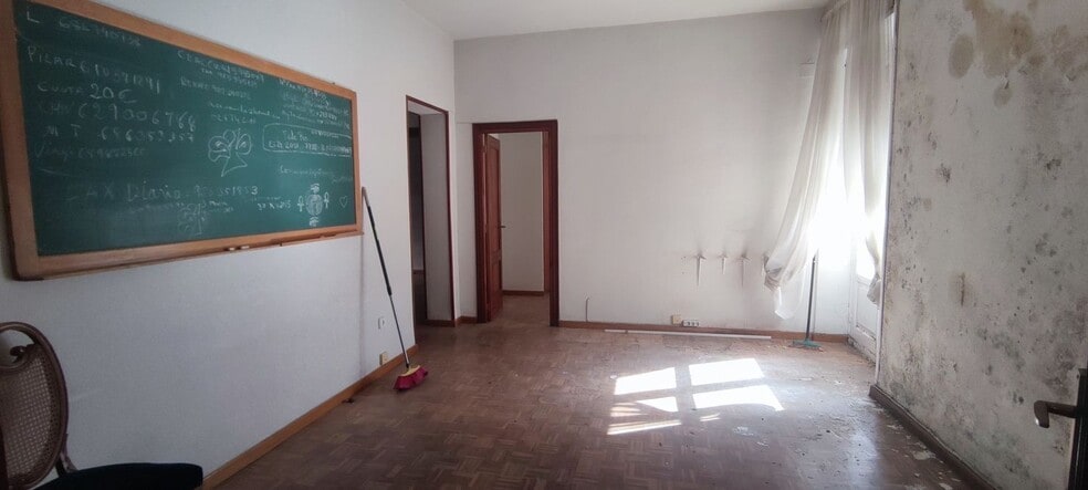 Calle Cuartel de la Montaña, 5, Ávila, Ávila for sale - Interior Photo - Image 3 of 9