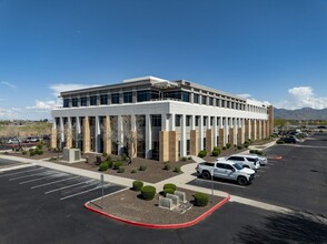 9200 E Pima Center, Scottsdale, AZ for rent Building Photo- Image 1 of 11