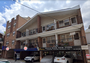 63-44 Saunders St, Rego Park, NY for rent Building Photo- Image 1 of 7