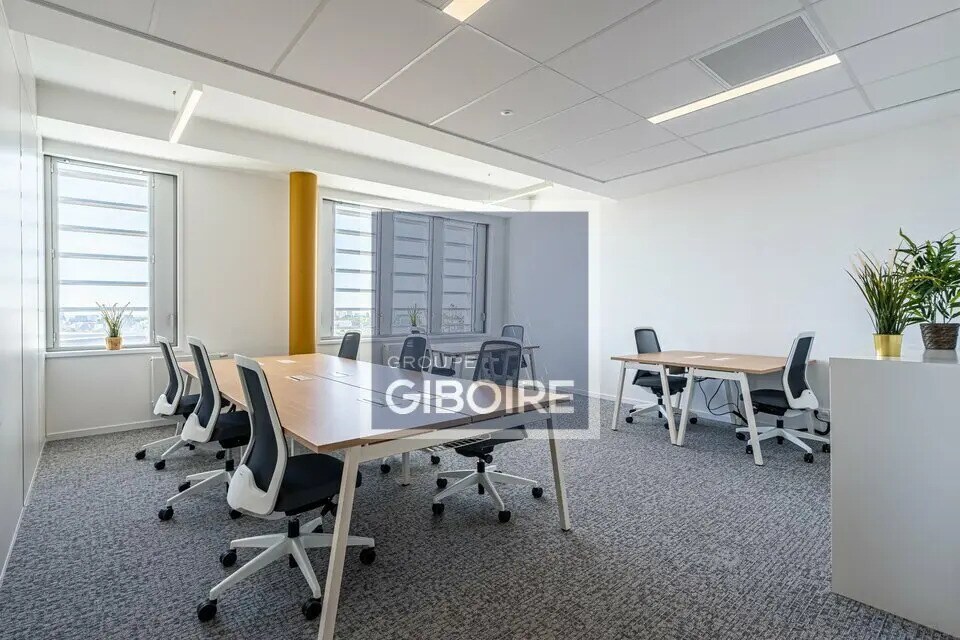 Location Bureaux 50 m² à 150 m² - Photo 1