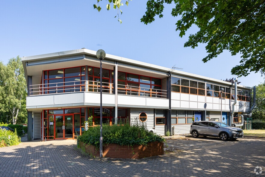 University Blvd, Nottingham to rent - Building Photo - Image 3 of 4