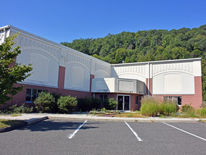 5 Production Dr, Brookfield, CT for sale Building Photo- Image 1 of 1