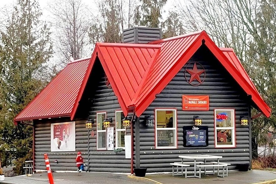 719 Cherry St, Sumas 98295