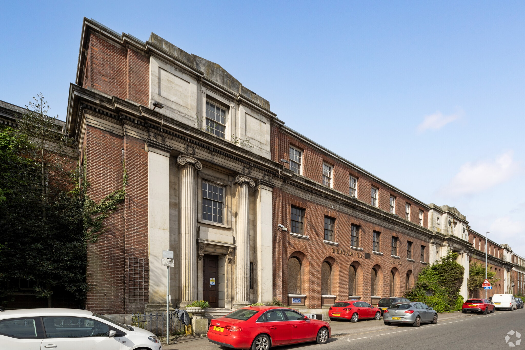 Leagrave Rd, Luton for sale Primary Photo- Image 1 of 1