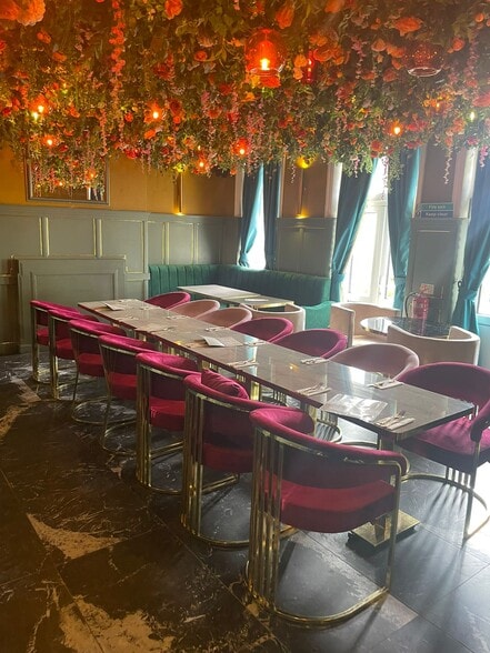 Kings Walk, Grays to rent - Interior Photo - Image 3 of 10