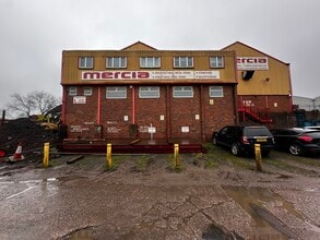 Dudley Central-Trading Est Shaw Rd, Dudley to rent Interior Photo- Image 2 of 9