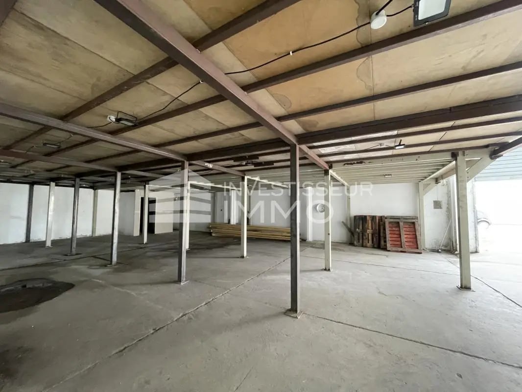 Light Industrial in Villenoy to rent Building Photo- Image 1 of 7