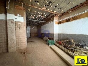Retail in Cuenca, Cuenca to rent Interior Photo- Image 2 of 4