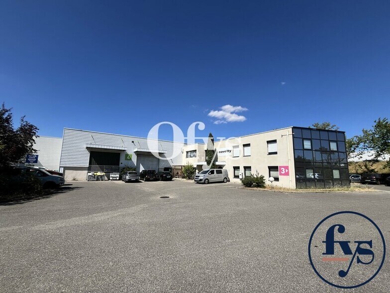 5 Impasse Pascal, Chassieu to rent - Building Photo - Image 1 of 13