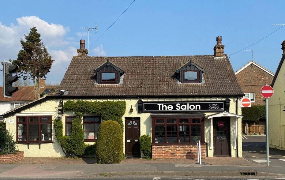 18 London Rd, Crawley for sale - Building Photo - Image 1 of 1