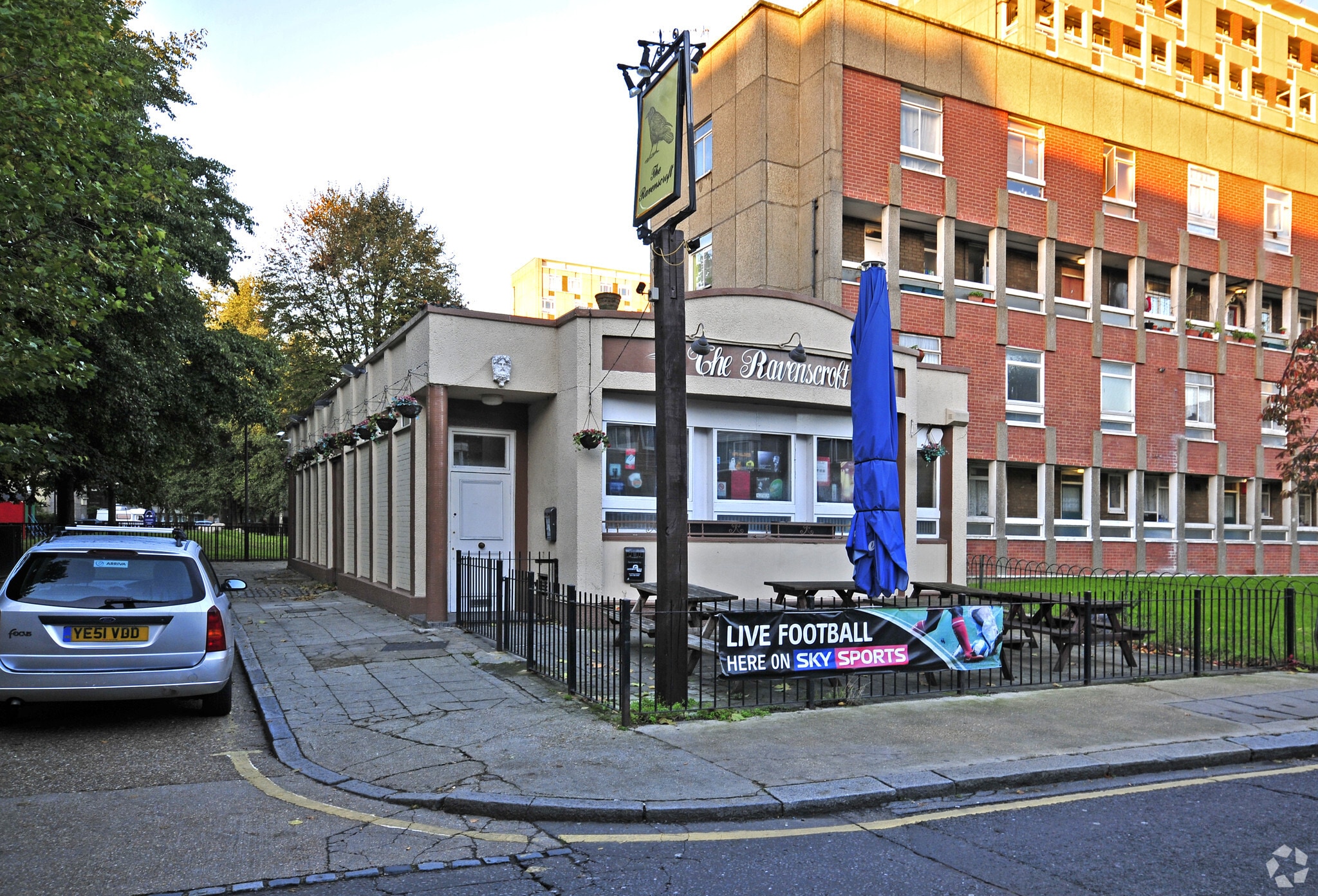 4 Ravenscroft St, London to rent Primary Photo- Image 1 of 2