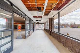 102 Utica St, Hamilton, NY to rent Interior Photo- Image 2 of 14