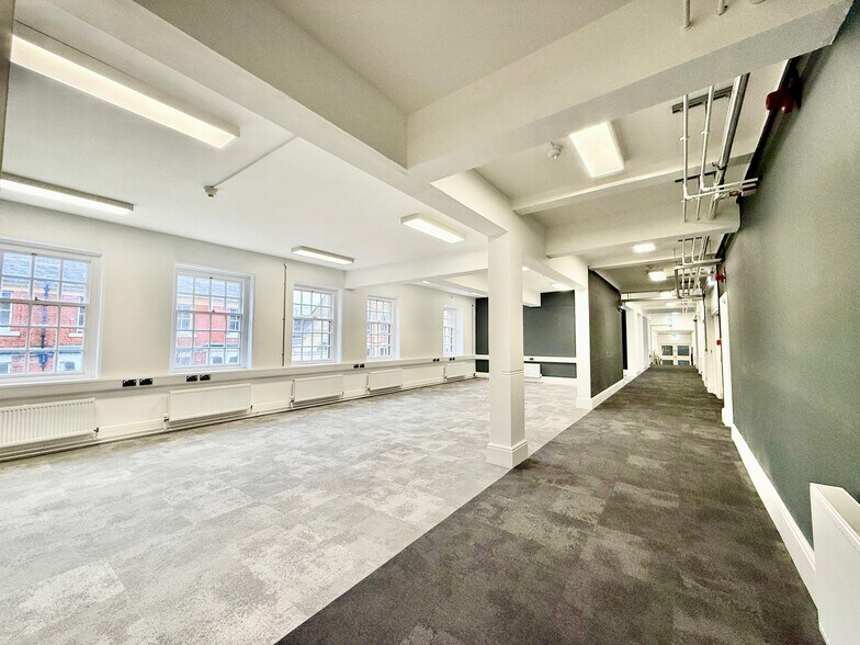 24 Guildhall Rd, Northampton to rent - Building Photo - Image 3 of 9