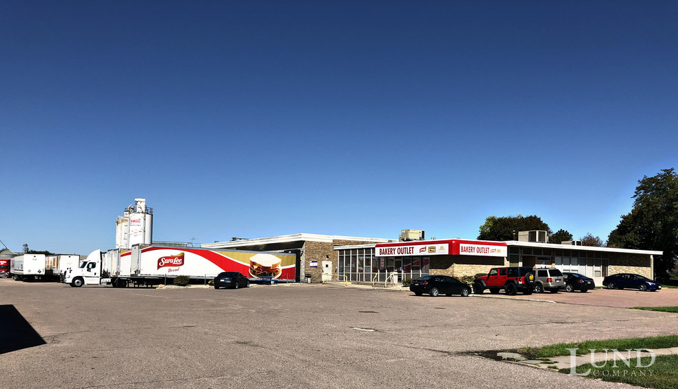 3723 Dakota Ave, South Sioux City, NE for sale - Primary Photo - Image 1 of 1